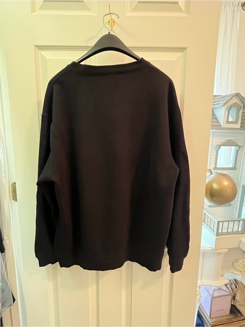 Gold's Gym Black & Yellow Logo Crewneck Sweatshirt - Picture 2 of 2